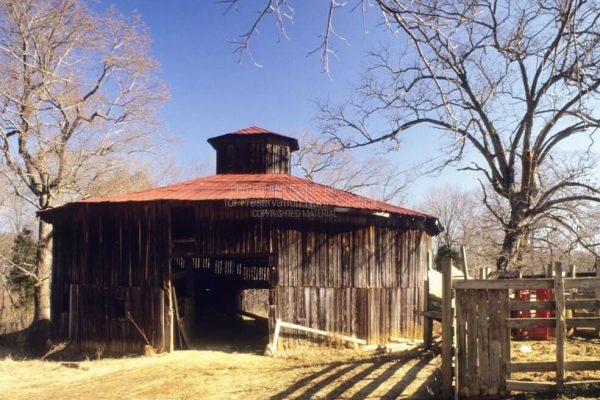 Landmark William A. Graham Jr. Farm round barn